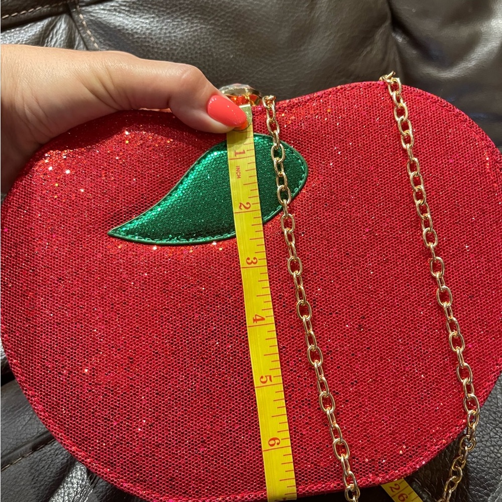 red apple bag